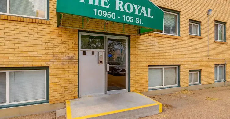 104-10950 105 Street NW, Edmonton, AB, T5H 2X4 - 12