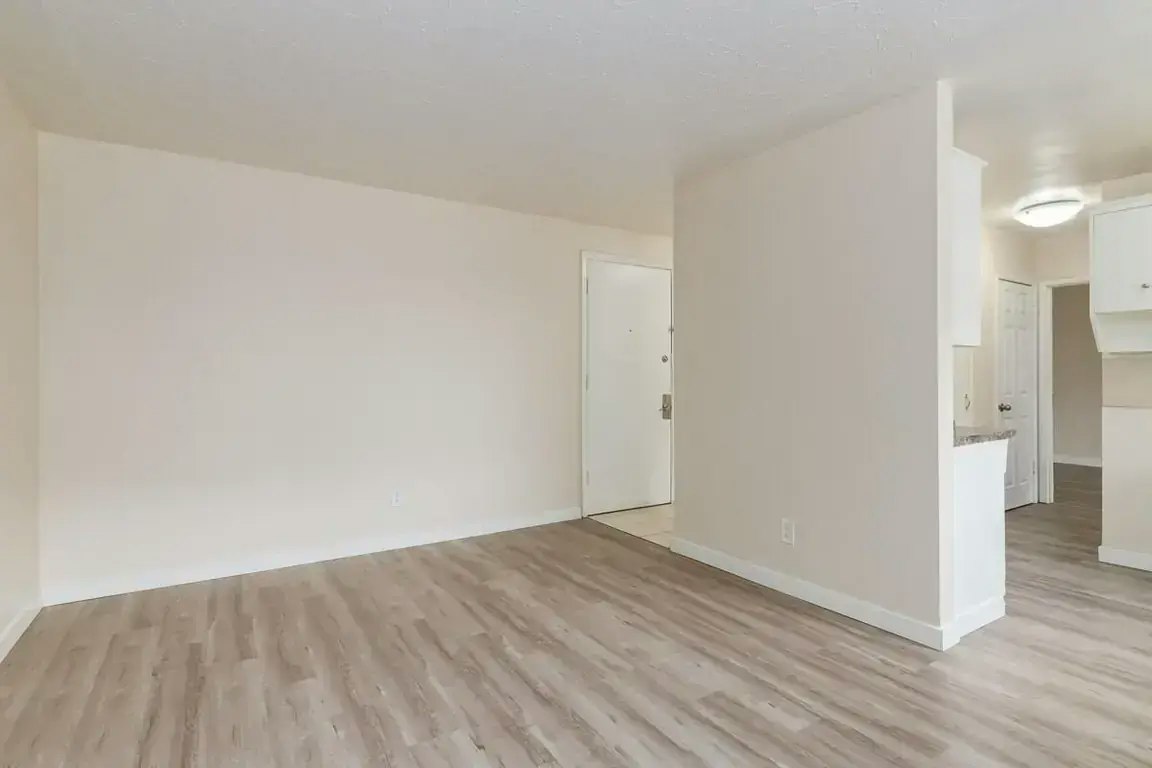 3-10945 106 Street NW, Edmonton, AB, T5H 2Y3 - 19