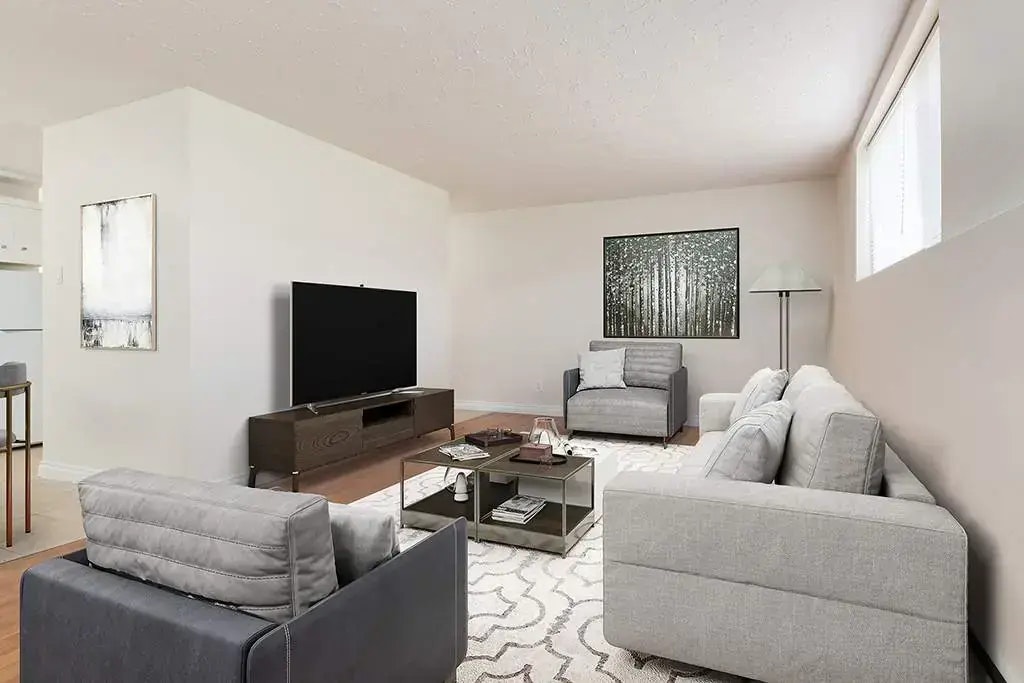 4-10945 106 Street NW, Edmonton, AB, T5H 2Y3 - 4