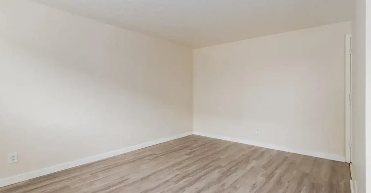 4-10945 106 Street NW, Edmonton, AB, T5H 2Y3 - 20