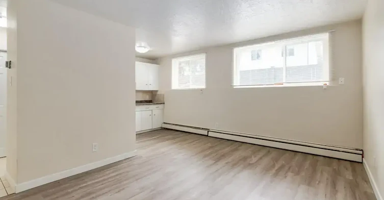 4-10945 106 Street NW, Edmonton, AB, T5H 2Y3 - 18
