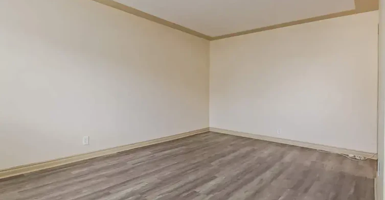4-10945 106 Street NW, Edmonton, AB, T5H 2Y3 - 9