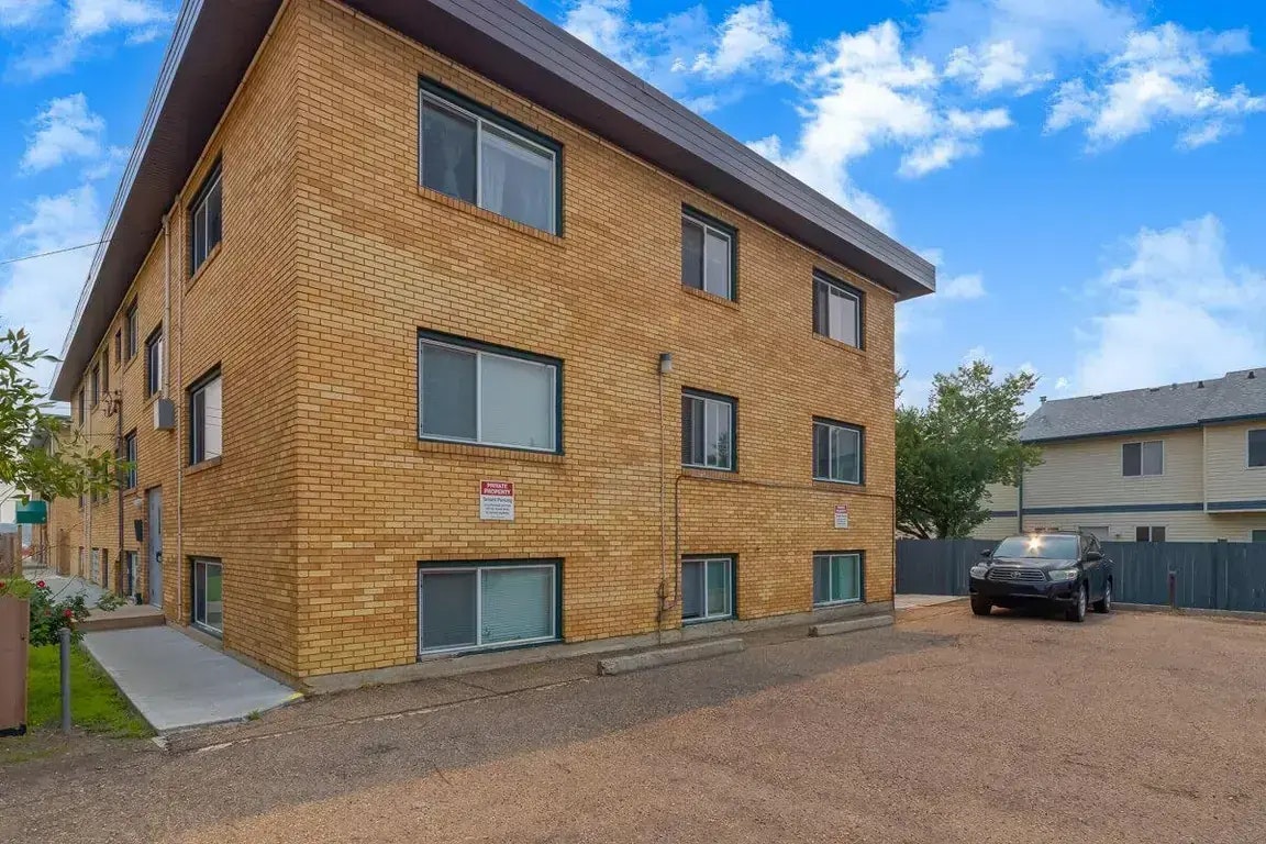 4-10945 106 Street NW, Edmonton, AB, T5H 2Y3 - 34