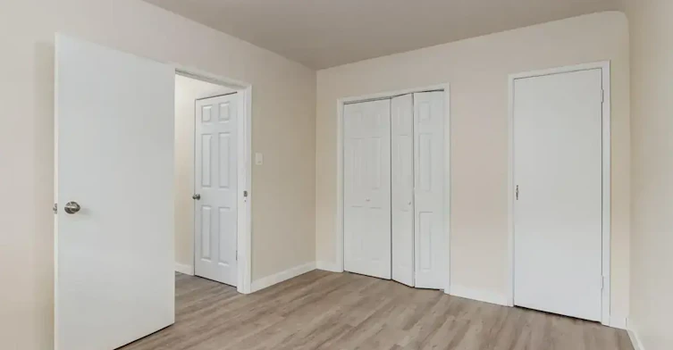 4-10945 106 Street NW, Edmonton, AB, T5H 2Y3 - 27