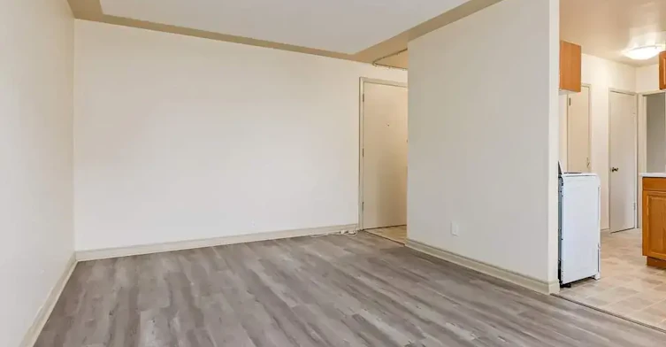 4-10945 106 Street NW, Edmonton, AB, T5H 2Y3 - 7