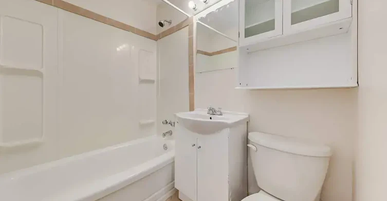 4-10945 106 Street NW, Edmonton, AB, T5H 2Y3 - 6