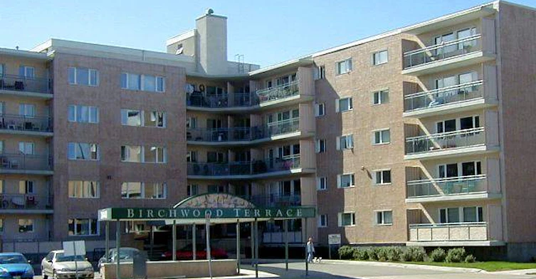 2440 Portage Avenue, Winnipeg, MB, R3J 0N5 - 2