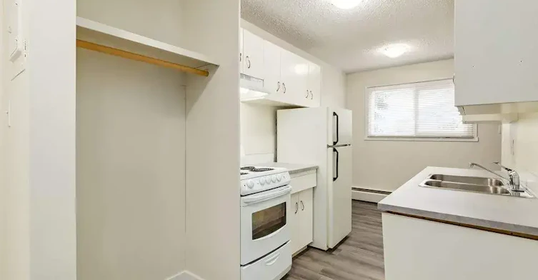 4-11811 67 Street, Edmonton, AB, T5B 1L9 - 8
