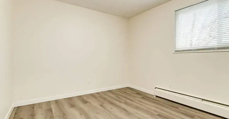 9-11811 67 Street, Edmonton, AB, T5B 1L9 - 13