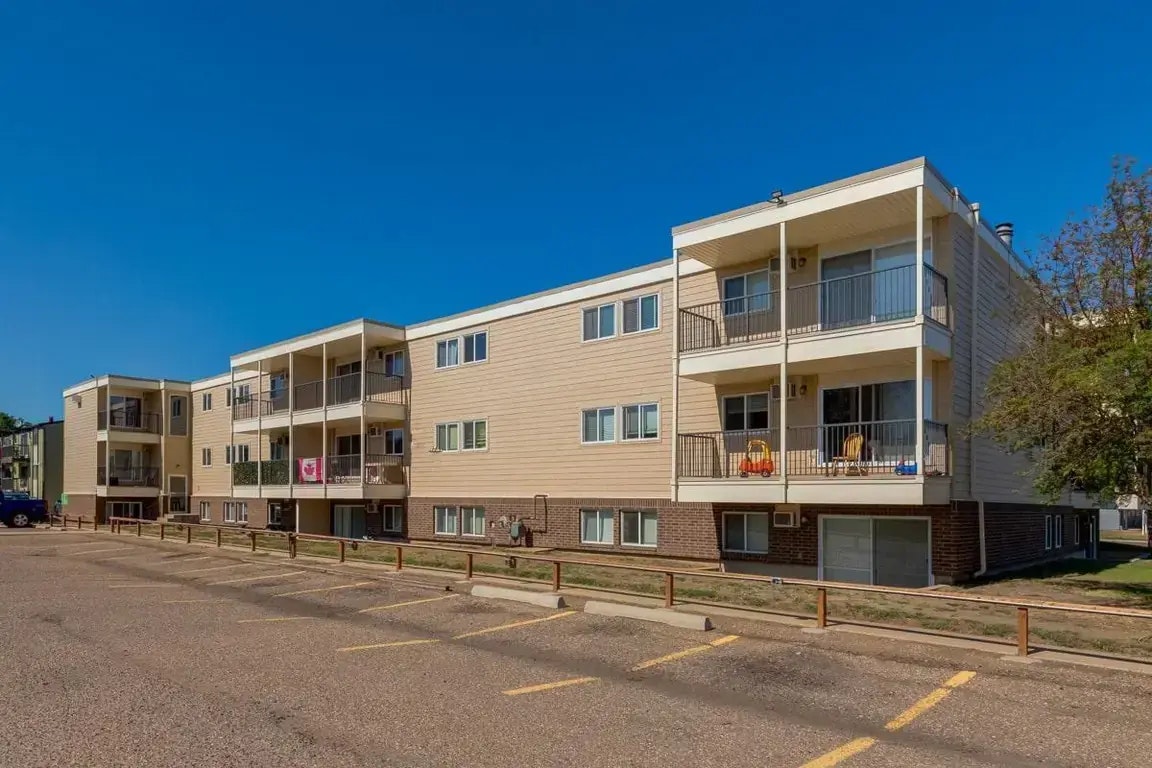 209-675 20 Street NE, Medicine Hat, AB, T1C 1H4 - 22