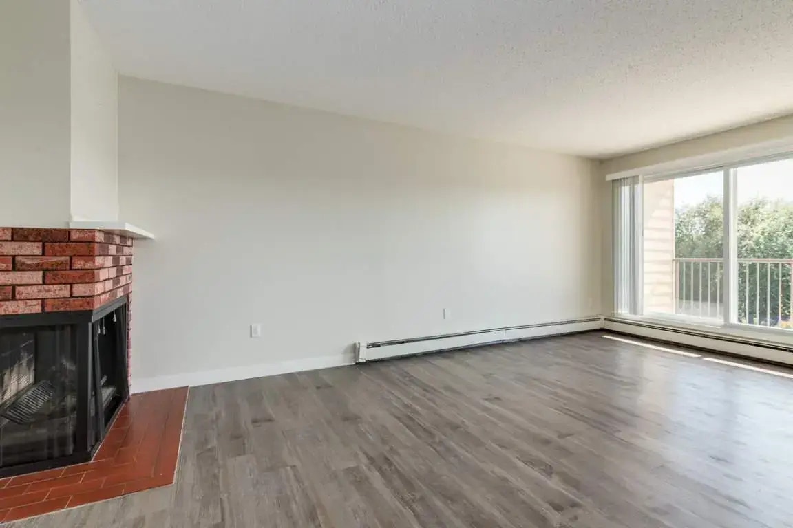 209-675 20 Street NE, Medicine Hat, AB, T1C 1H4 - 10