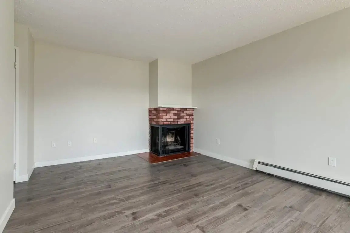 209-675 20 Street NE, Medicine Hat, AB, T1C 1H4 - 11