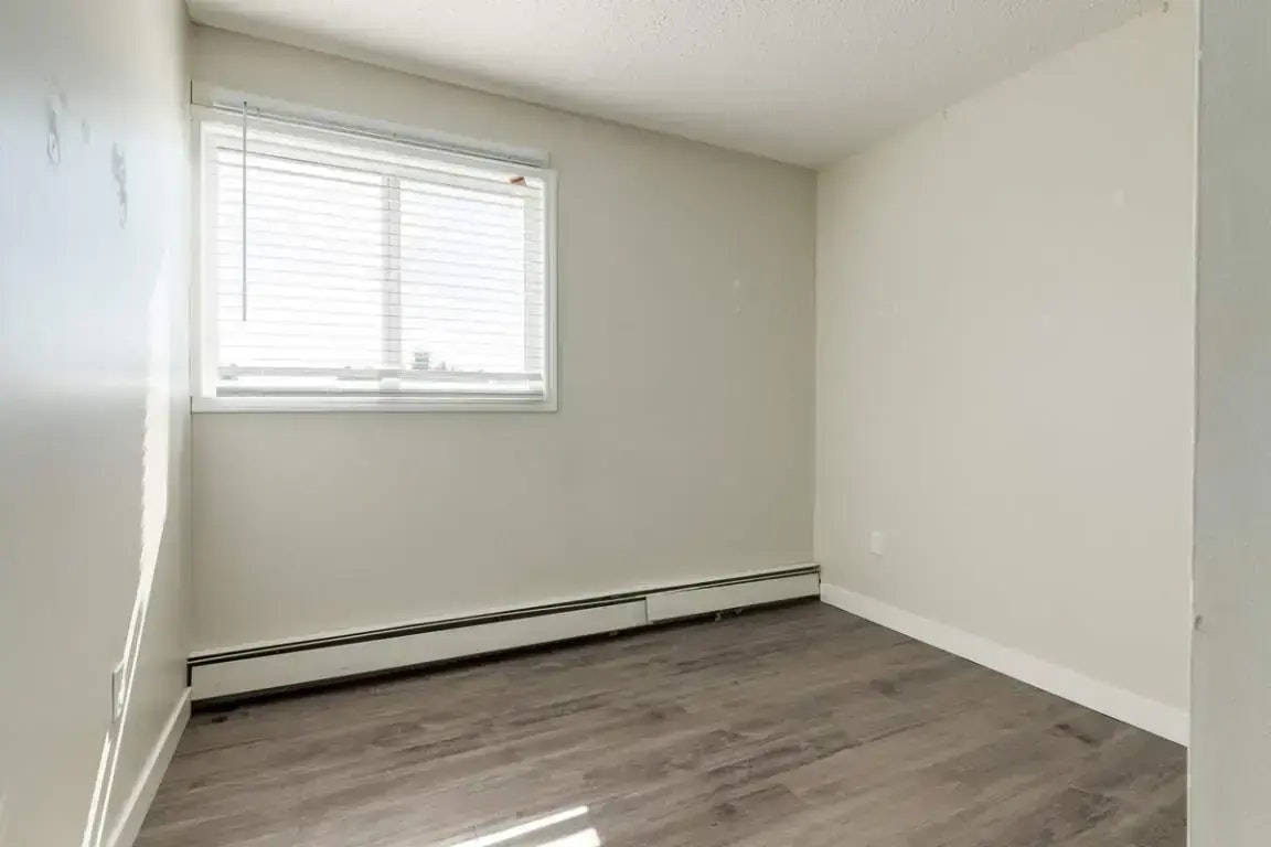209-675 20 Street NE, Medicine Hat, AB, T1C 1H4 - 13