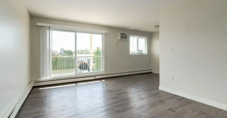 209-675 20 Street NE, Medicine Hat, AB, T1C 1H4 - 12