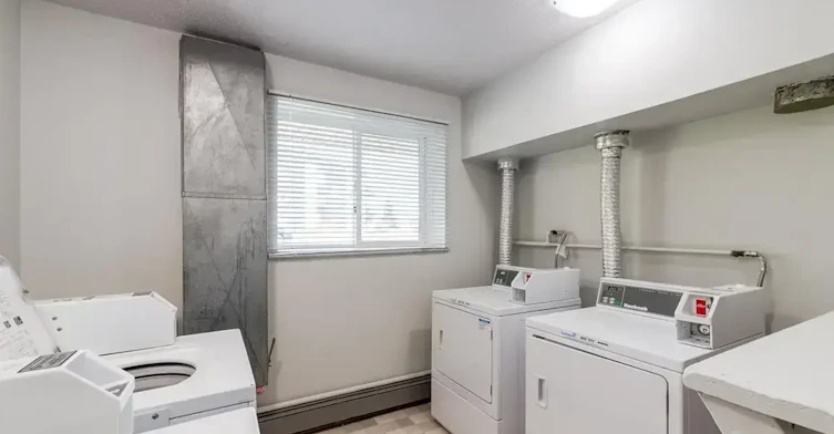 209-675 20 Street NE, Medicine Hat, AB, T1C 1H4 - 18