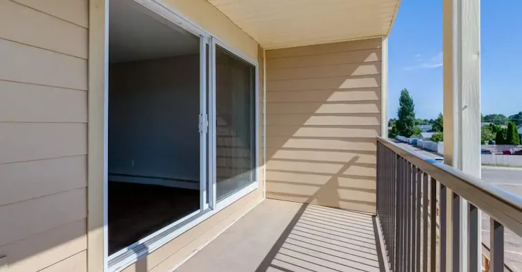 209-675 20 Street NE, Medicine Hat, AB, T1C 1H4 - 7
