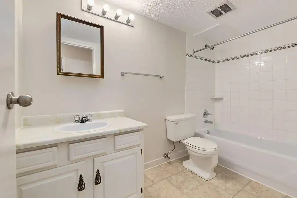 403-2399 Southview Drive SE, Medicine Hat, AB, T1B 1R1 - 16