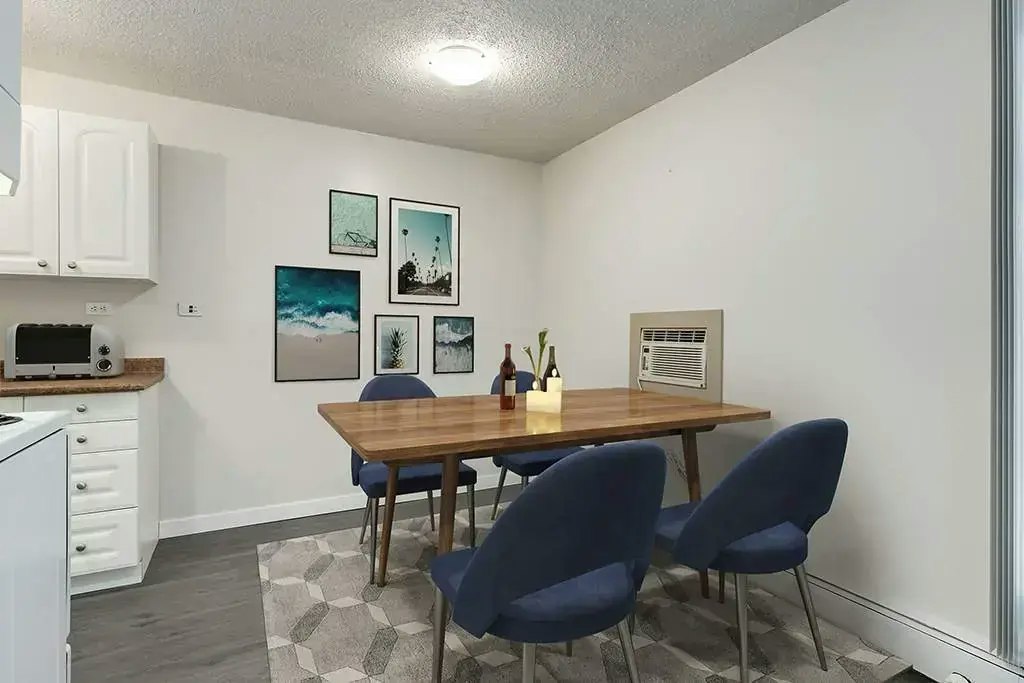 112-1617 2 Avenue NE, Medicine Hat, AB, T1C 1A1 - 3
