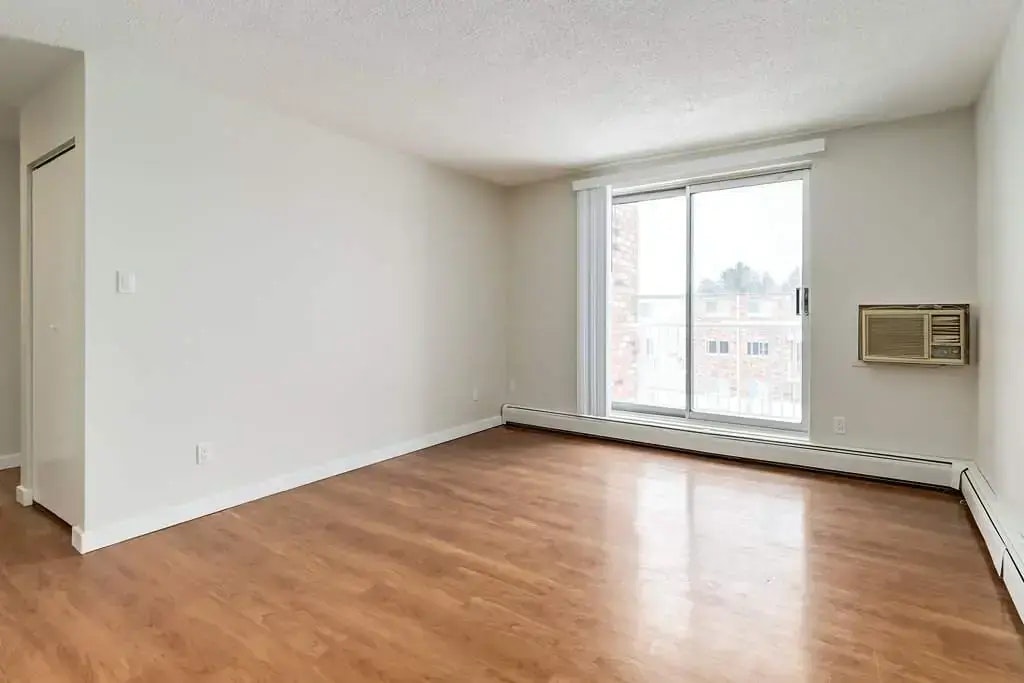 333-1617 2 Avenue NE, Medicine Hat, AB, T1C 1A1 - 11