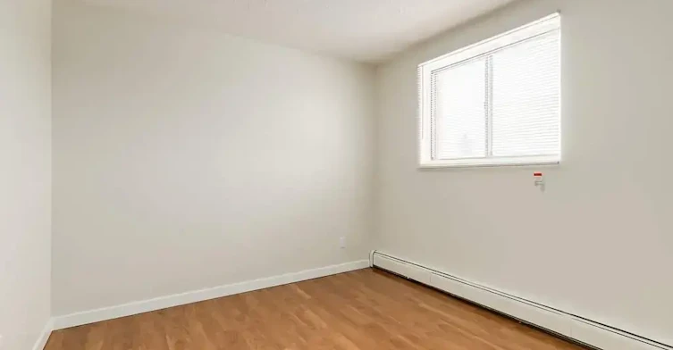 333-1617 2 Avenue NE, Medicine Hat, AB, T1C 1A1 - 13