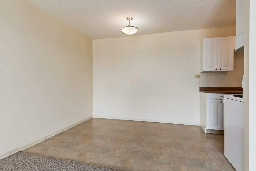 107-1658 3 Avenue NE, Medicine Hat, AB, T1C 1A3 - 11