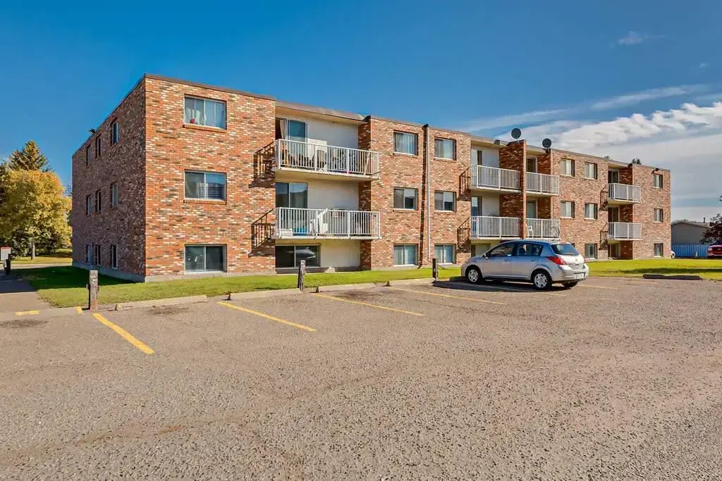 204-1658 3 Avenue NE, Medicine Hat, AB, T1C 1A3 - 19