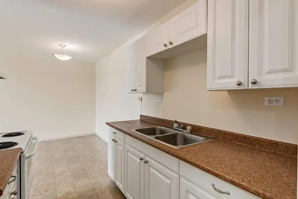 204-1658 3 Avenue NE, Medicine Hat, AB, T1C 1A3 - 10