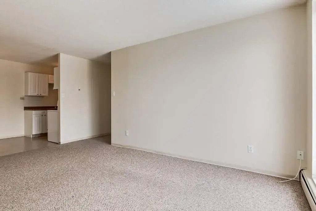 204-1658 3 Avenue NE, Medicine Hat, AB, T1C 1A3 - 8