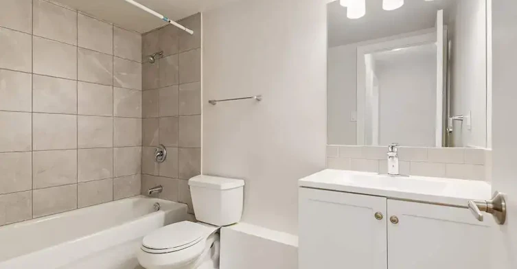 204-1658 3 Avenue NE, Medicine Hat, AB, T1C 1A3 - 6