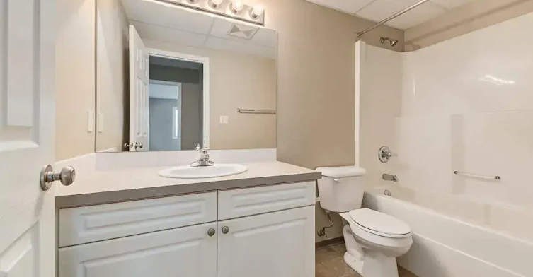 305-68 Cypress Way SE, Medicine Hat, AB, T1B 1G8 - 15