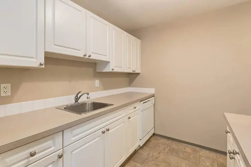 307-68 Cypress Way SE, Medicine Hat, AB, T1B 1G8 - 5