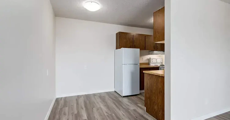101-42 Campbell Cr SE, Medicine Hat, AB, T1B 1J8 - 13