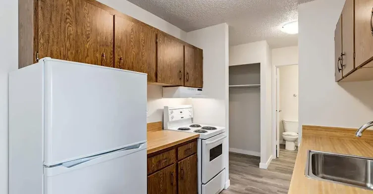 101-42 Campbell Cr SE, Medicine Hat, AB, T1B 1J8 - 12