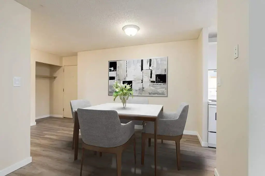 203-42 Campbell Cr SE, Medicine Hat, AB, T1B 1J8 - 2