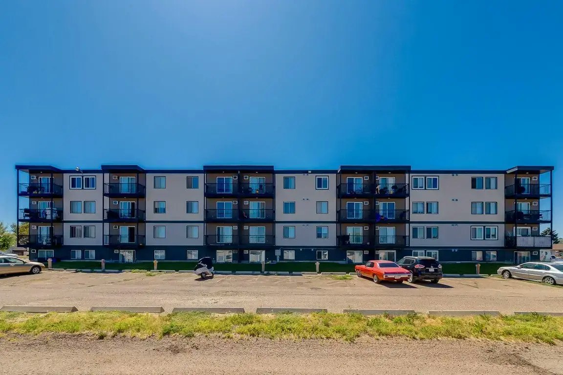 317-46 Carswell Road SE, Medicine Hat, AB, T1B 1M1 - 36