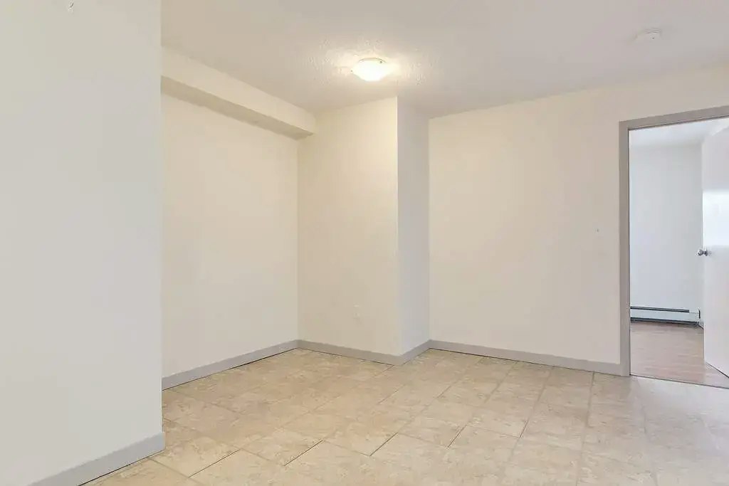317-46 Carswell Road SE, Medicine Hat, AB, T1B 1M1 - 16