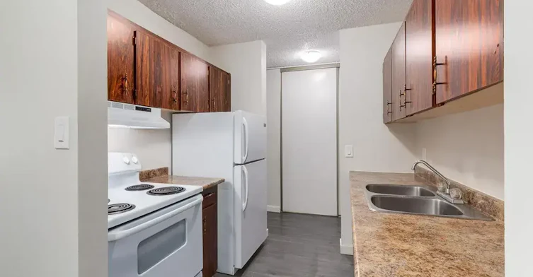 119-46 Carswell Road SE, Medicine Hat, AB, T1B 1M1 - 20