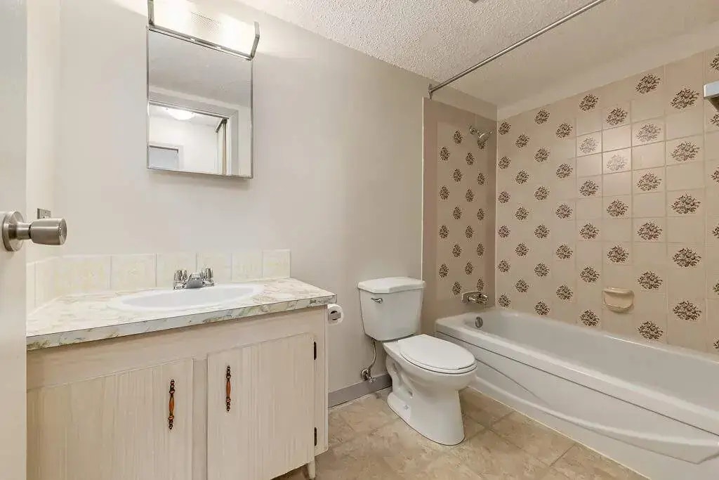 312-46 Carswell Road SE, Medicine Hat, AB, T1B 1M1 - 7