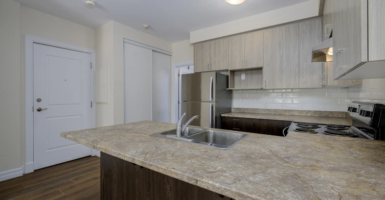 35-162 Cambridge Street North, Ottawa, ON, K1R 7A8 - 6