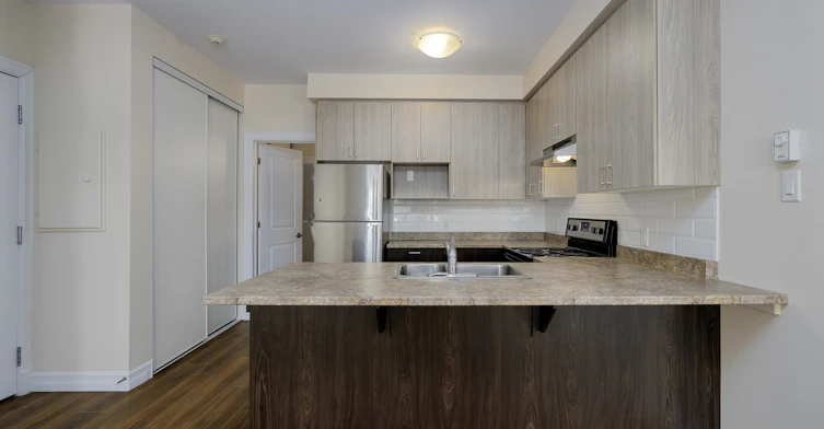 35-162 Cambridge Street North, Ottawa, ON, K1R 7A8 - 4