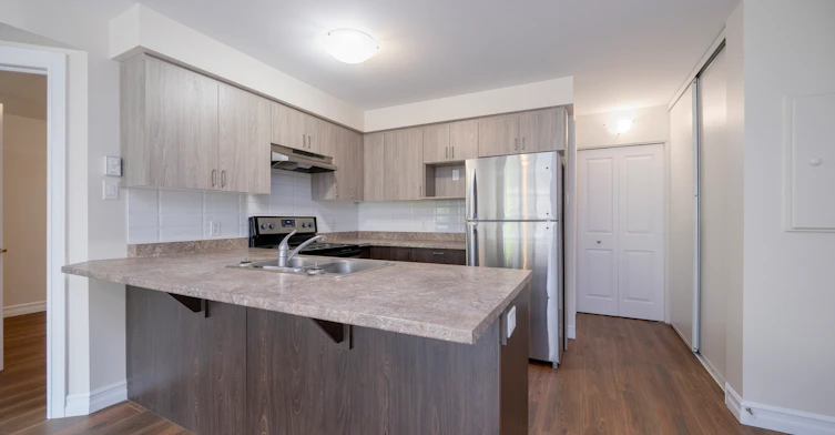12-162 Cambridge Street North, Ottawa, ON, K1R 7A8 - 4