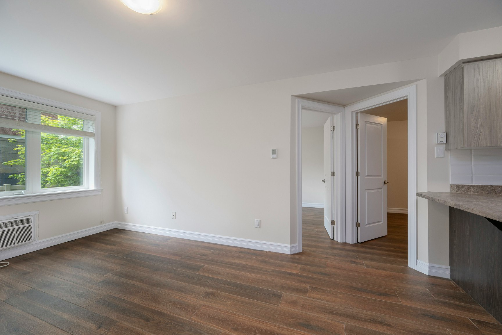 12-162 Cambridge Street North, Ottawa, ON, K1R 7A8 - 6