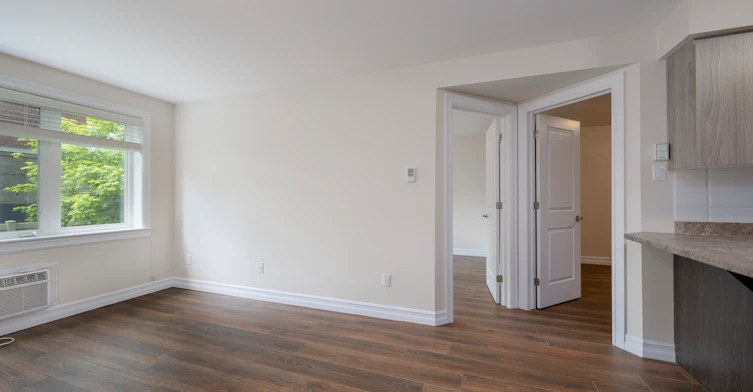 12-162 Cambridge Street North, Ottawa, ON, K1R 7A8 - 6