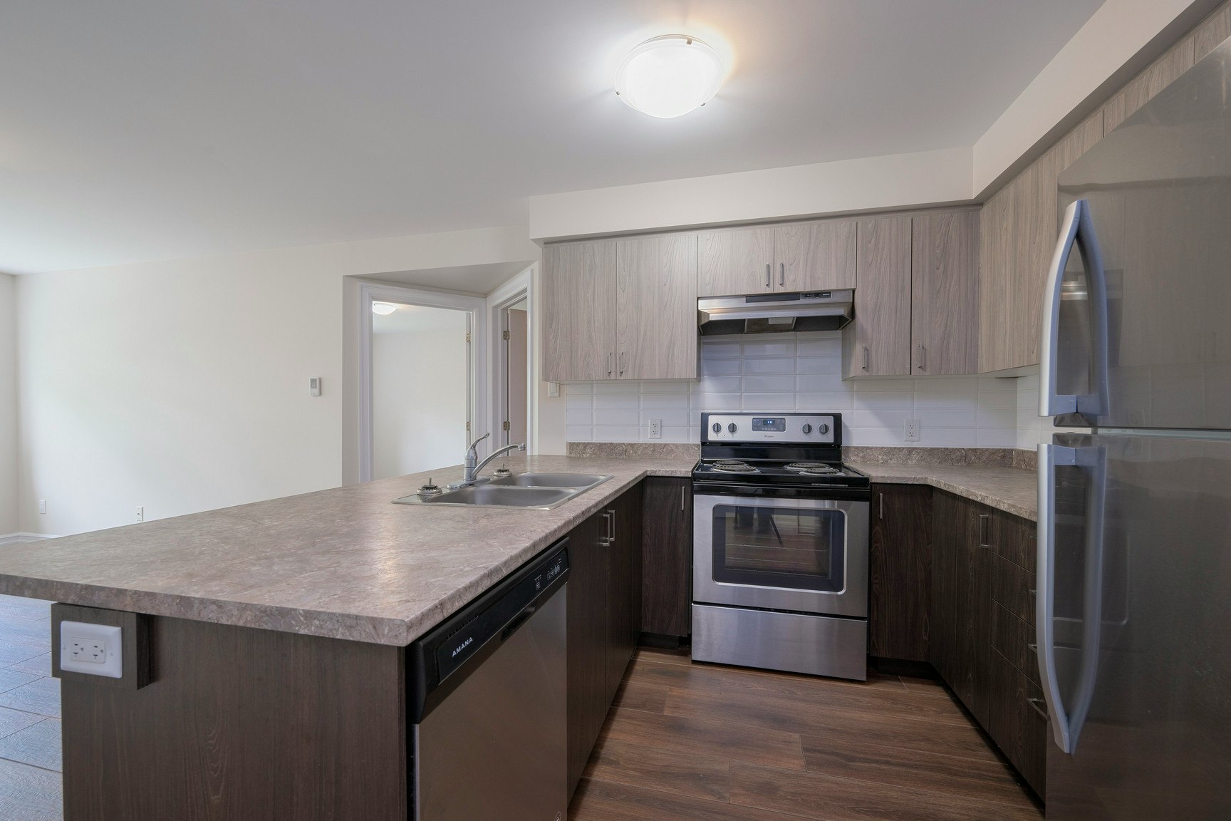 12-162 Cambridge Street North, Ottawa, ON, K1R 7A8 - 3