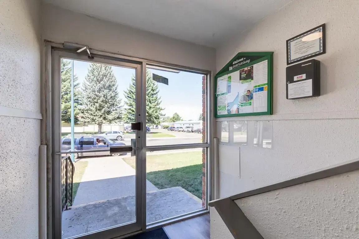 204-2253 Southview Drive SE, Medicine Hat, AB, T1B 1R5 - 11