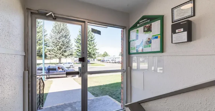 204-2253 Southview Drive SE, Medicine Hat, AB, T1B 1R5 - 11