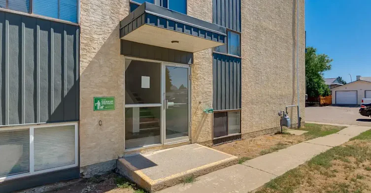 204-2253 Southview Drive SE, Medicine Hat, AB, T1B 1R5 - 18