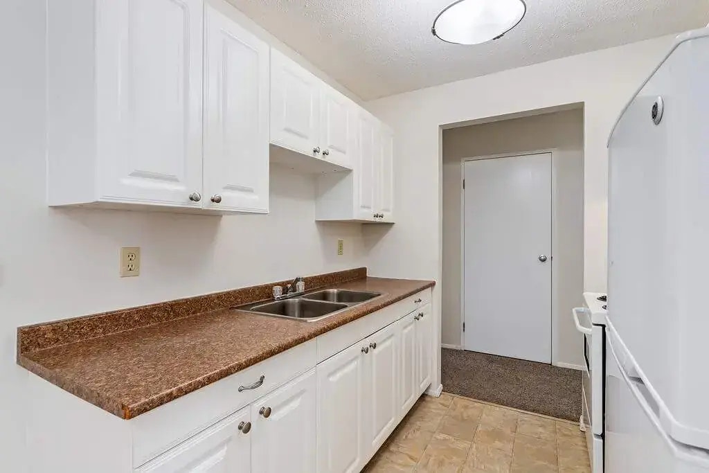 204-2253 Southview Drive SE, Medicine Hat, AB, T1B 1R5 - 6