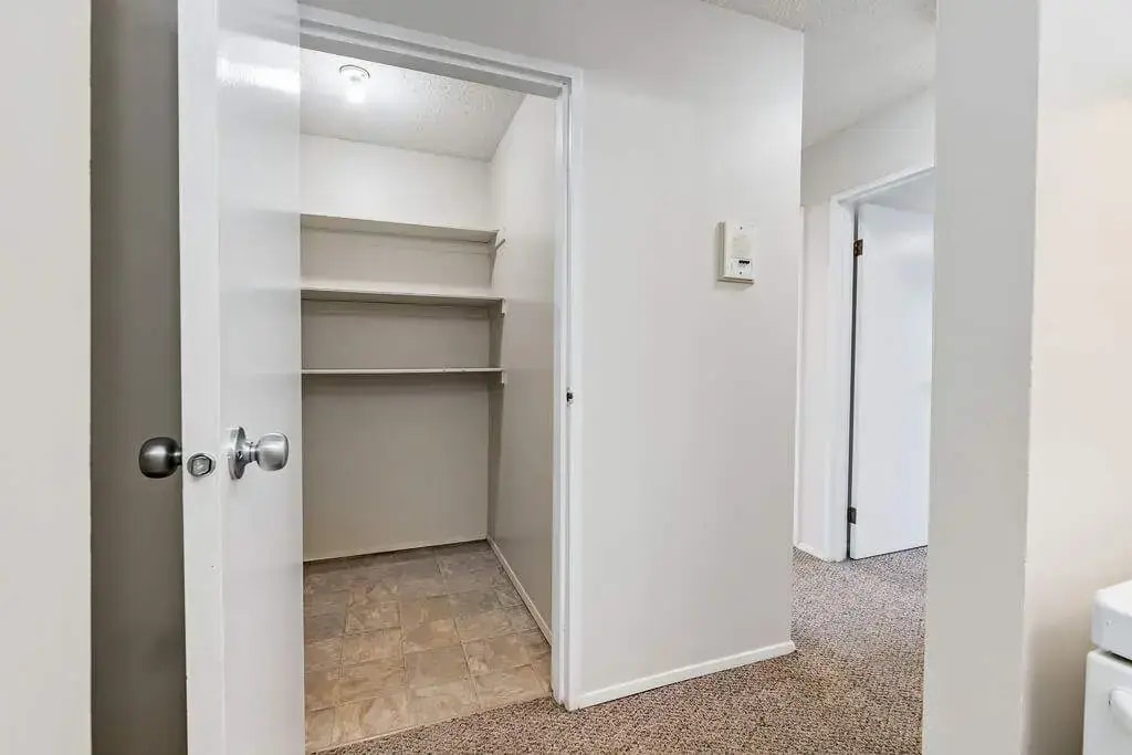 204-2253 Southview Drive SE, Medicine Hat, AB, T1B 1R5 - 7