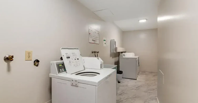204-2253 Southview Drive SE, Medicine Hat, AB, T1B 1R5 - 14